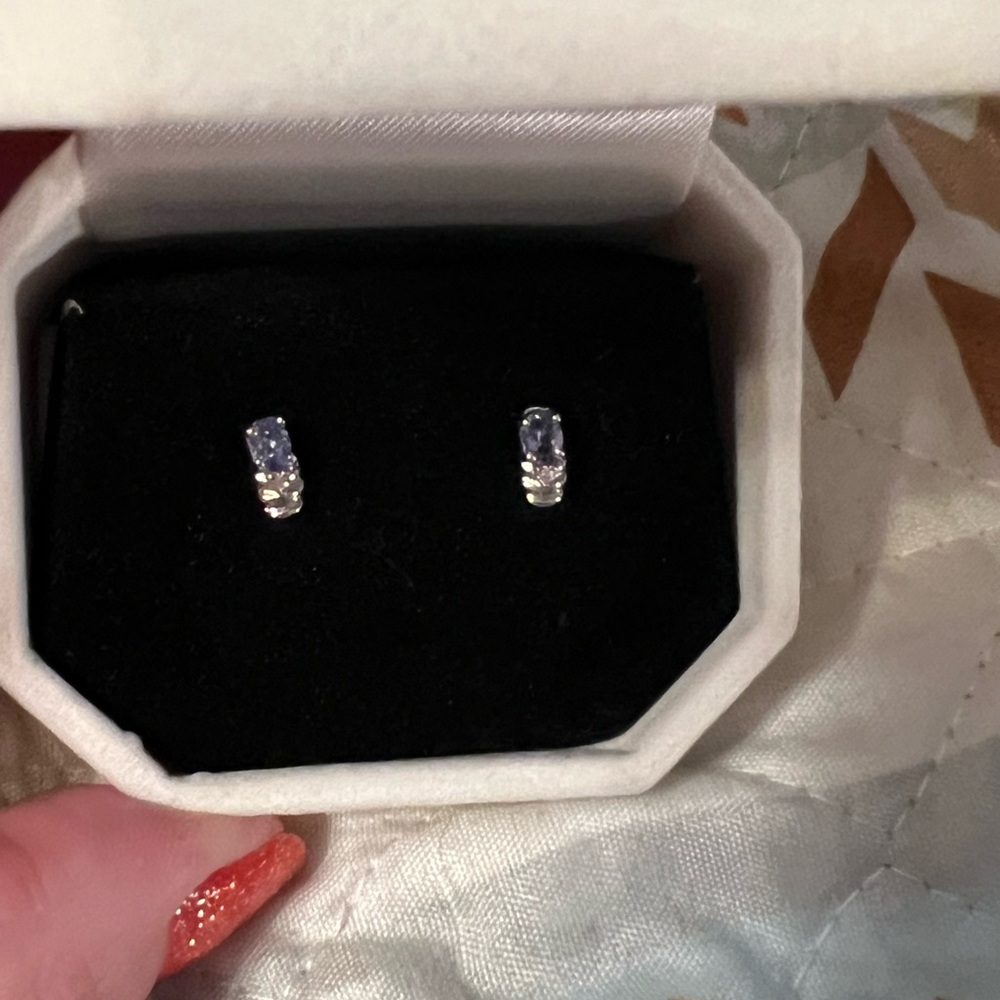 Elegant Zales Tanzanite jewelry